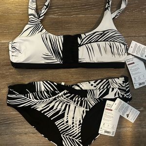 NWT Athleta Swimwear Black & White Retro Palm Print